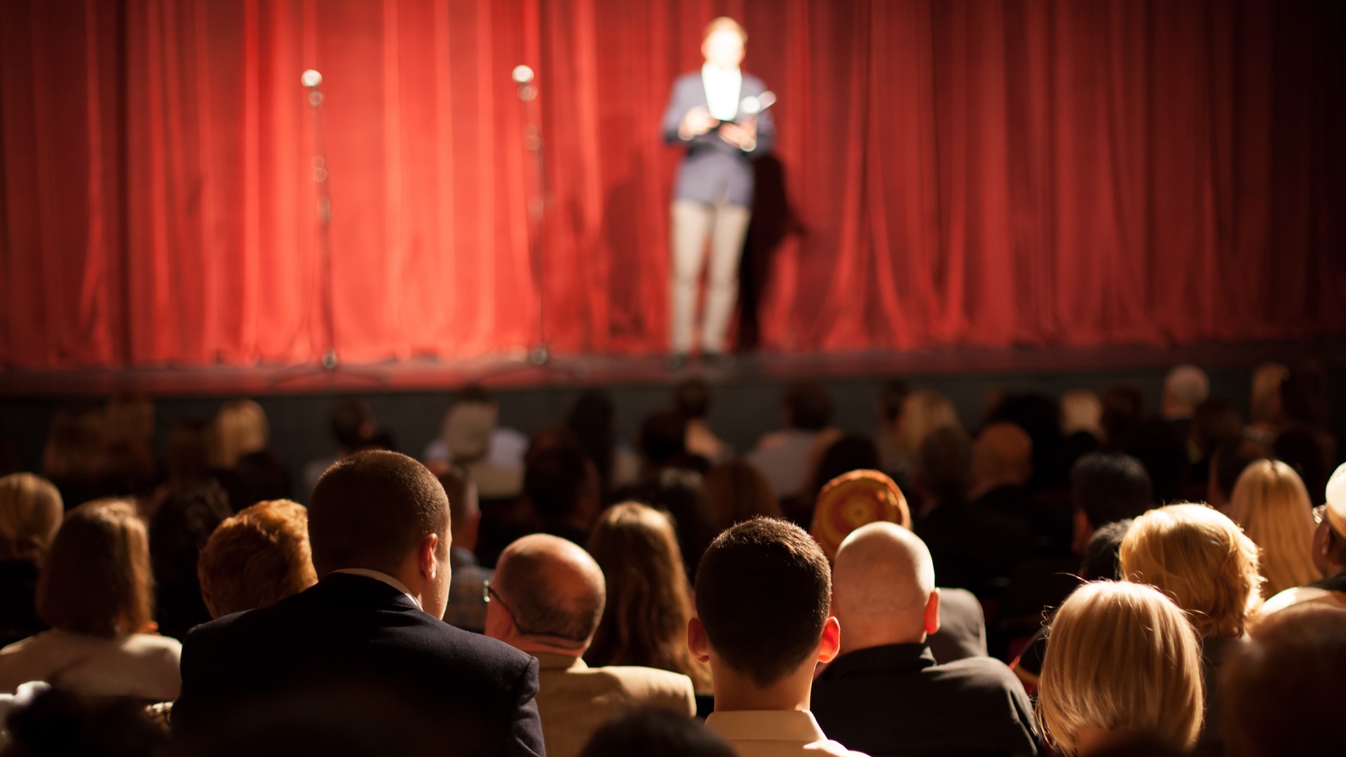 3 Cold Calling Tactics you can Only Learn from Improv Comedy